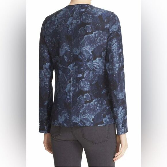 Elizabeth & James Revolve Brand 100% Silk Ling sleeve Button down size Medium - Picture 4 of 13